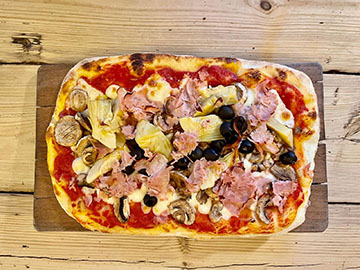 Capricciosa flatbread pizza